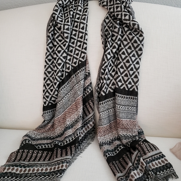 Black, gray & Brown neck scarf/shawl - Picture 2 of 4